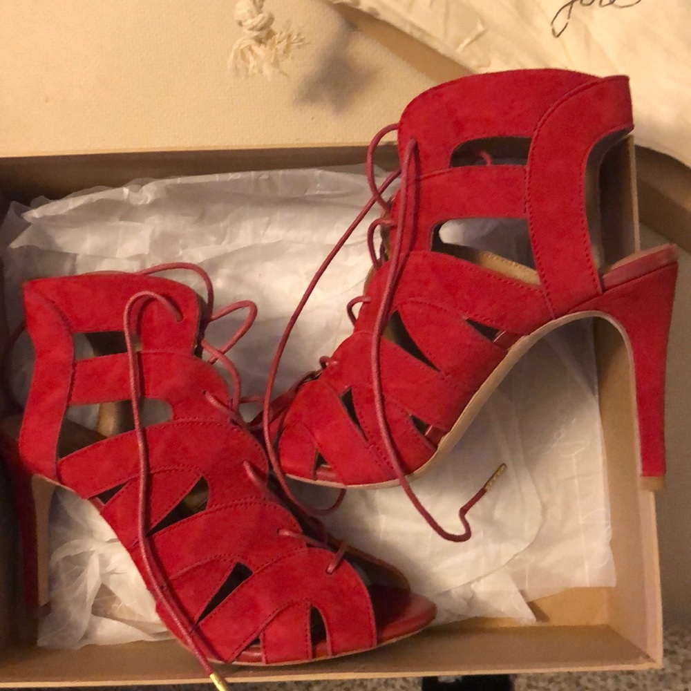 Joie Vibrant Red Heel